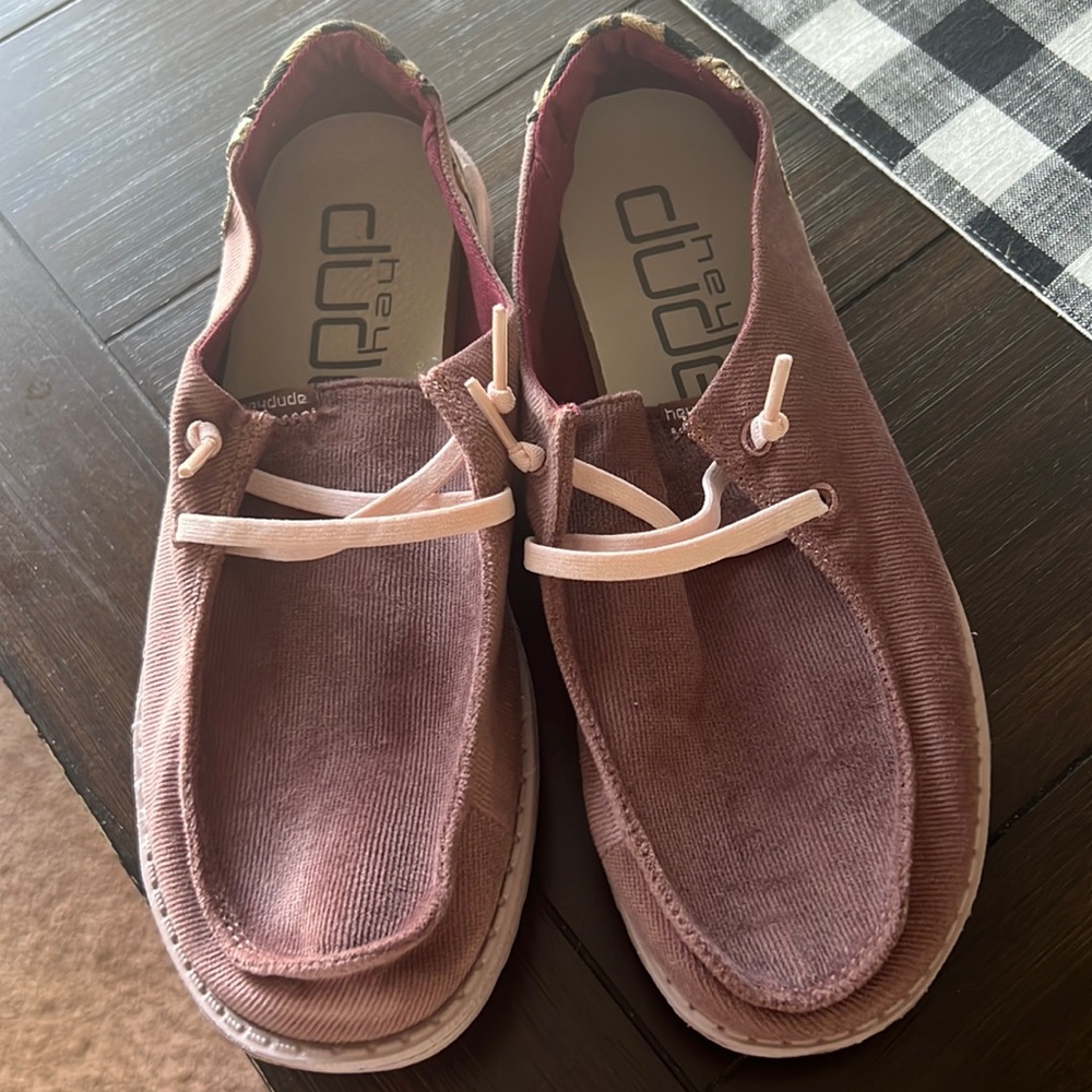 Mauve/Cheetah Hey Dudes